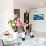 The Pinnacle Fl2 Escape By Homely *