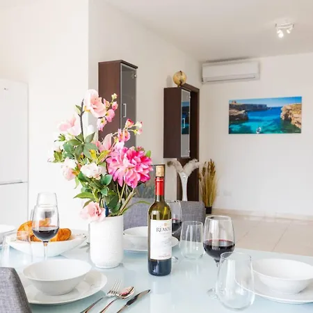 The Pinnacle Fl2 Escape By Homely *