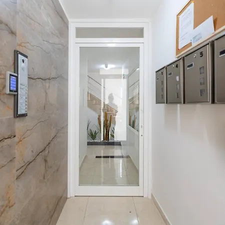 The Pinnacle Fl2 Escape By Homely Apartman Mellieħa