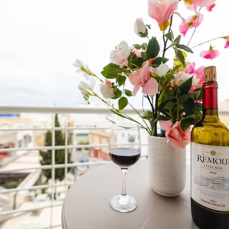 The Pinnacle Fl2 Escape By Homely Apartament *