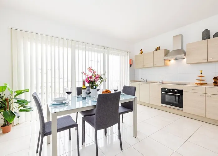 The Pinnacle Fl2 Escape By Homely Appartement Mellieħa